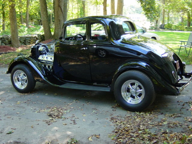 1933-willys-original-steel-coupe-with-392-hemi-hot-rod-street-rod-rat-rod-3.JPG
